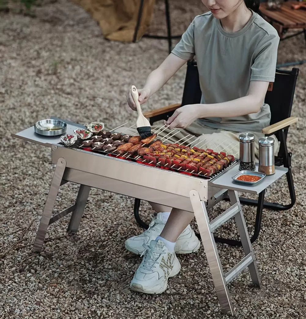 Estufa de barbacoa de carbón plegable minimalista